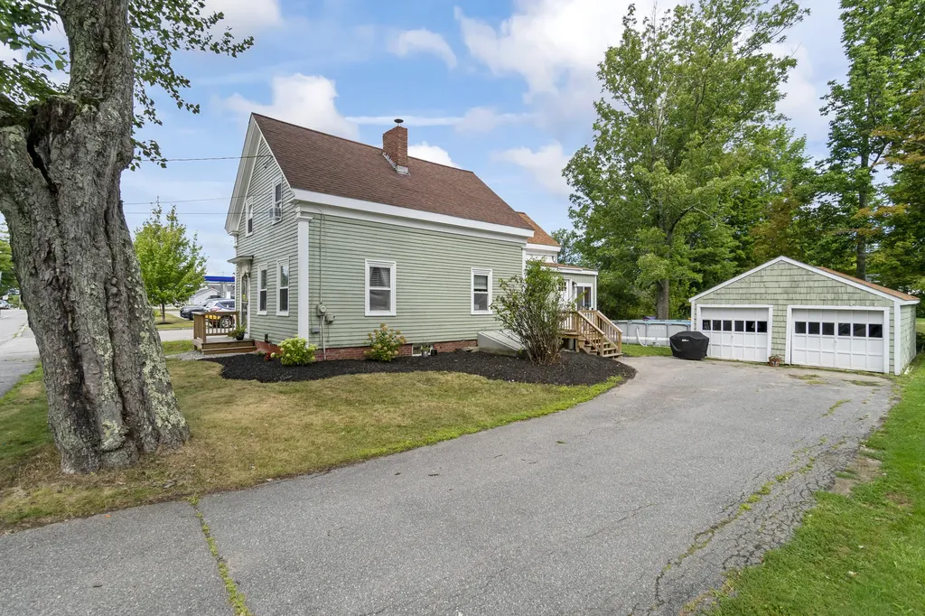 109 Main Street Richmond ME 04357