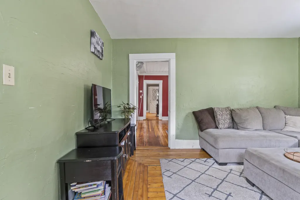 109 Main Street Richmond ME 04357