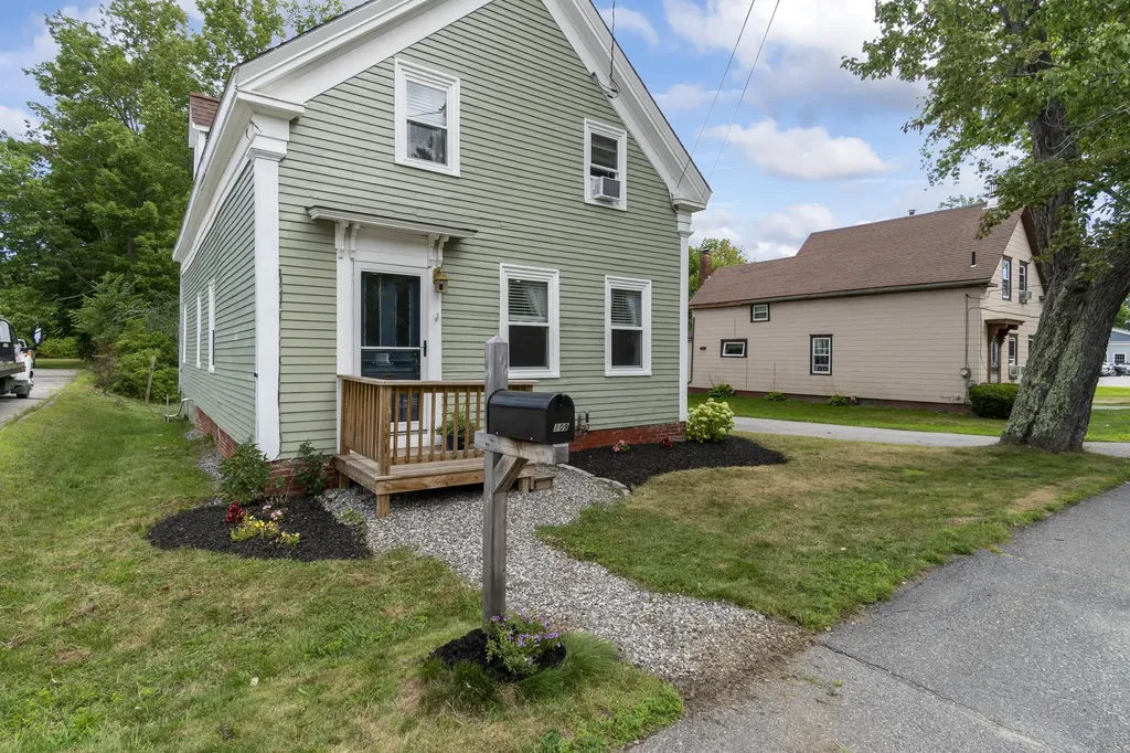 109 Main Street Richmond ME 04357