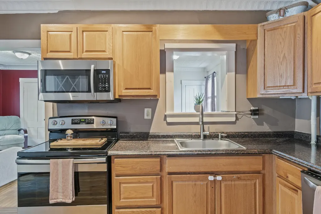 109 Main Street Richmond ME 04357