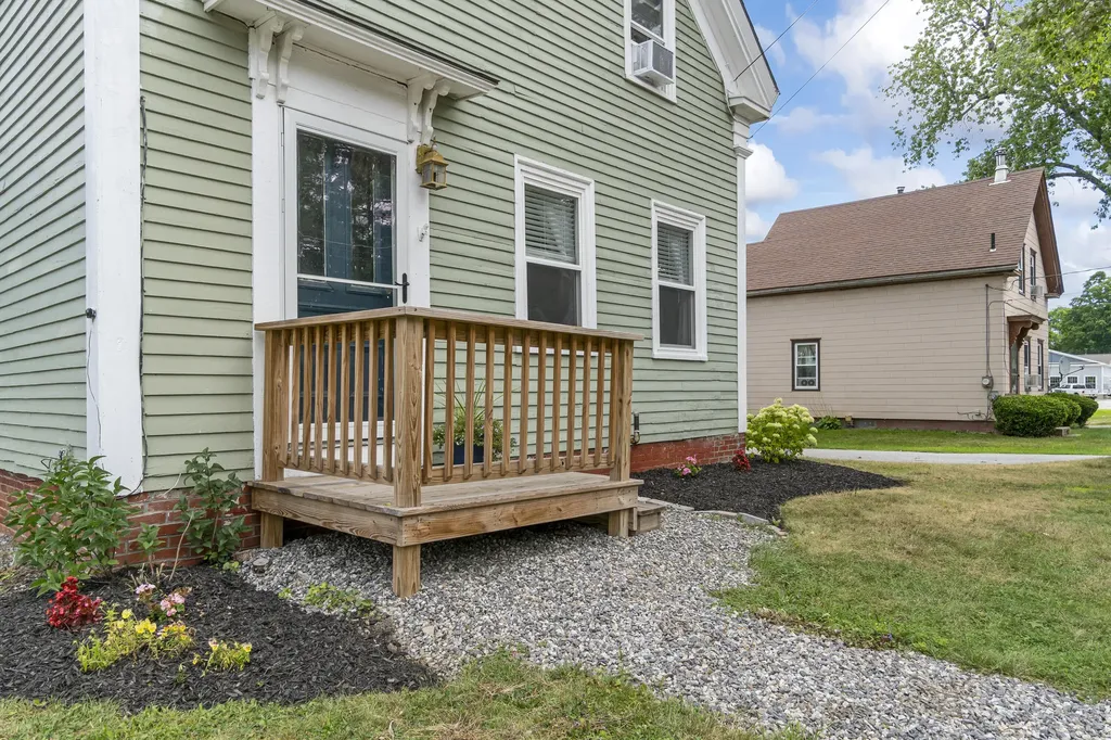 109 Main Street Richmond ME 04357