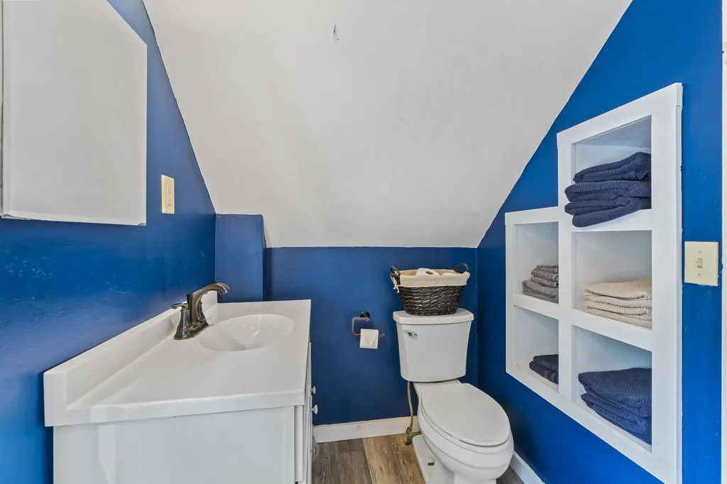 109 Main Street Richmond ME 04357