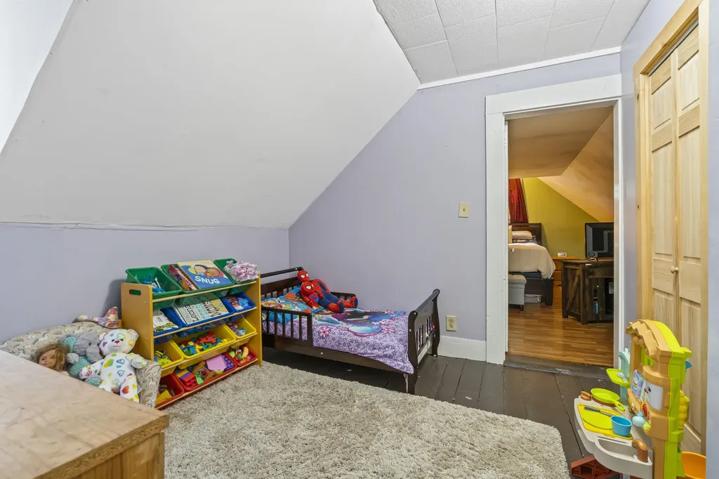 109 Main Street Richmond ME 04357