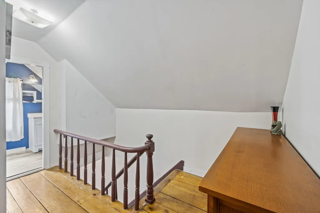 109 Main Street Richmond ME 04357