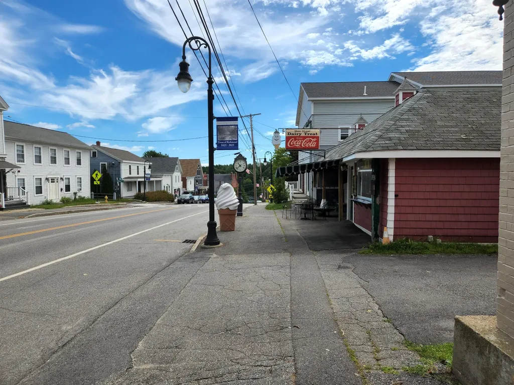 109 Main Street Richmond ME 04357