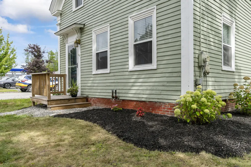 109 Main Street Richmond ME 04357