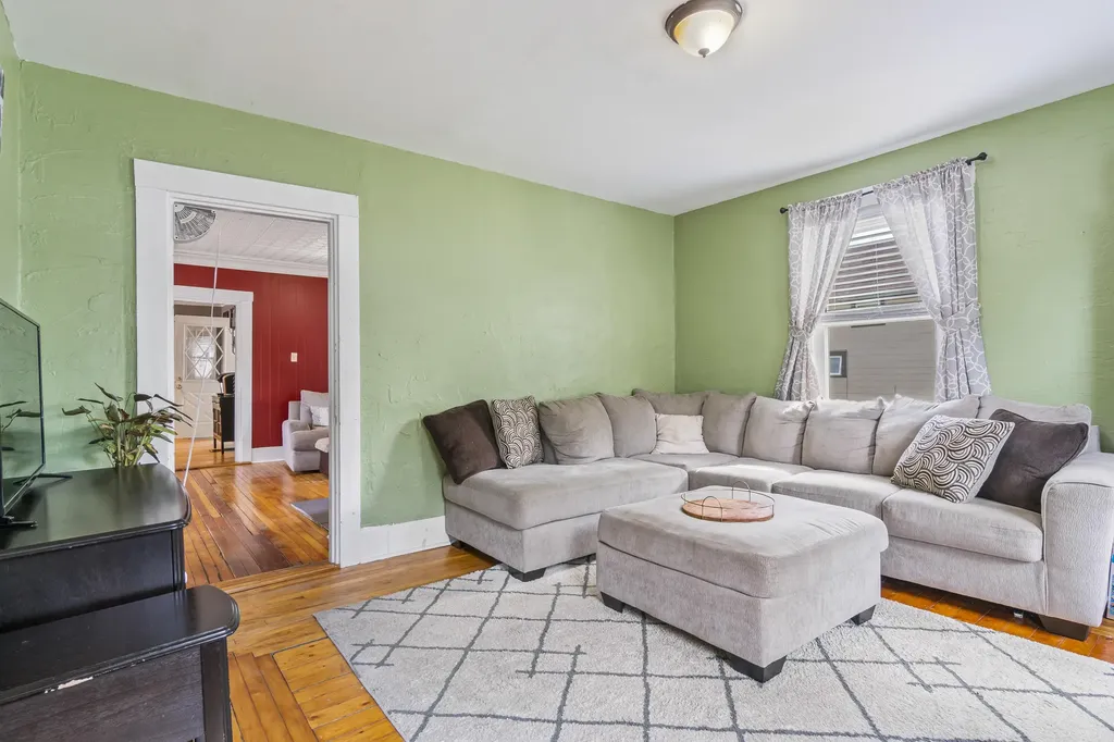 109 Main Street Richmond ME 04357