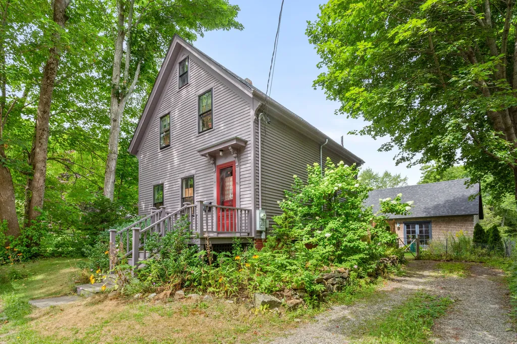 4 Brookside Avenue Camden ME 04843