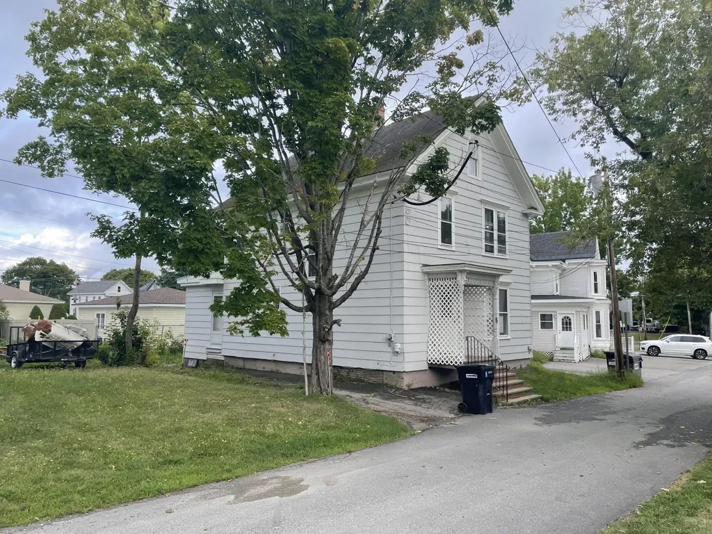 5 Wingate Court Bangor ME 04401