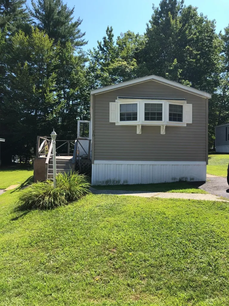10 Birch Drive Norway ME 04268