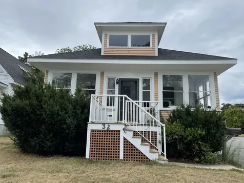 32 Aspen Avenue South Portland ME 04106