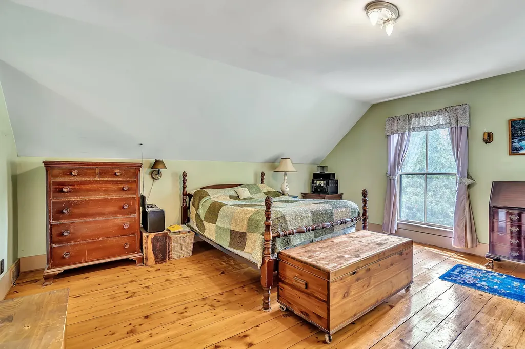 67 Center Road Gray ME 04039