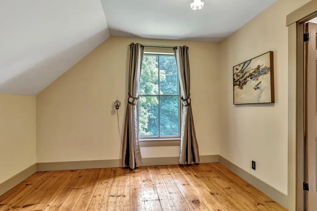 67 Center Road Gray ME 04039