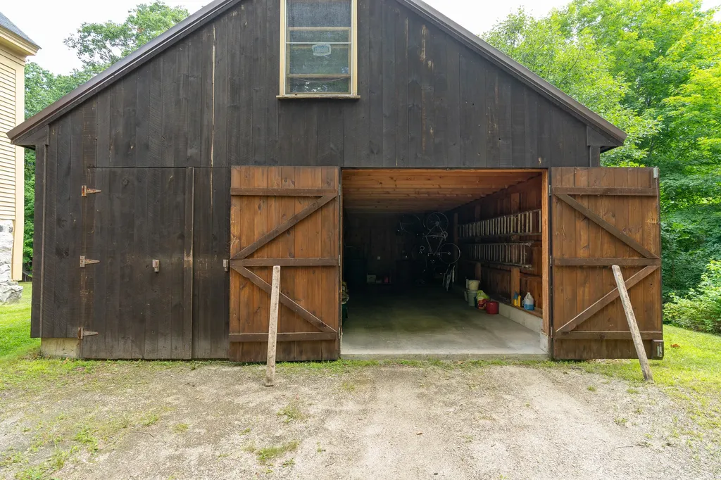 67 Center Road Gray ME 04039