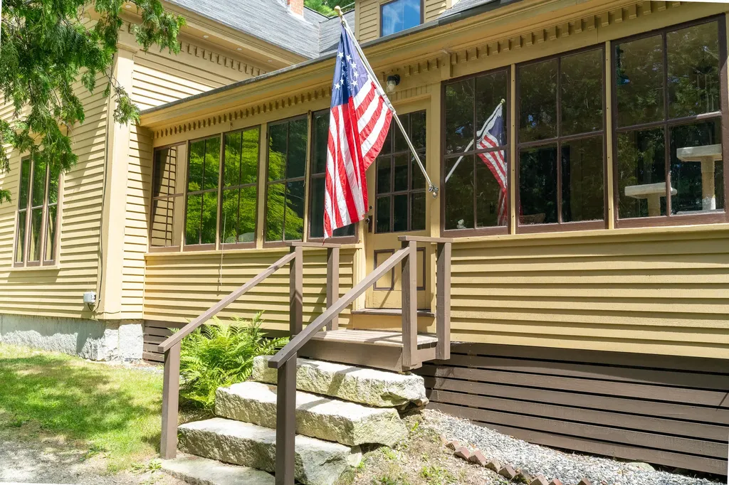 67 Center Road Gray ME 04039