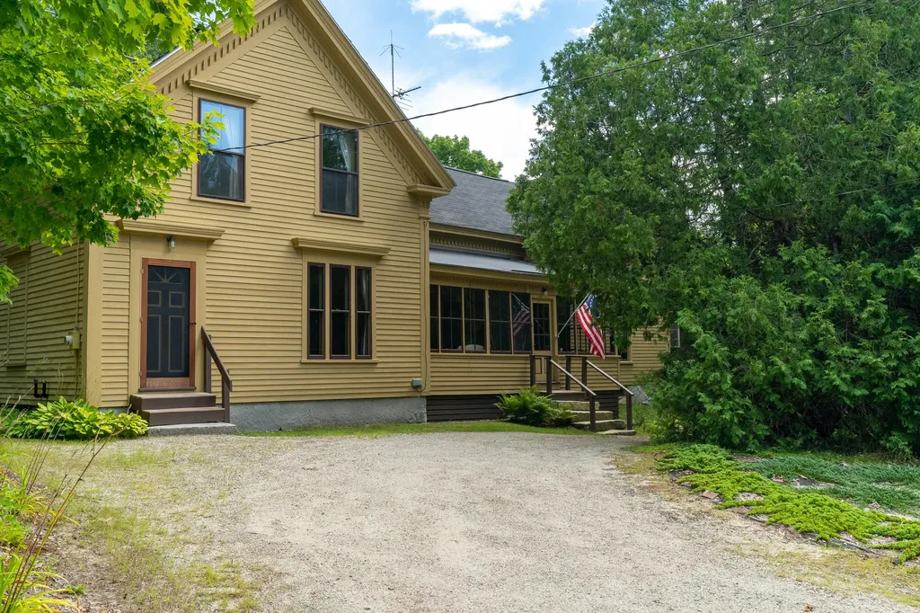 67 Center Road Gray ME 04039