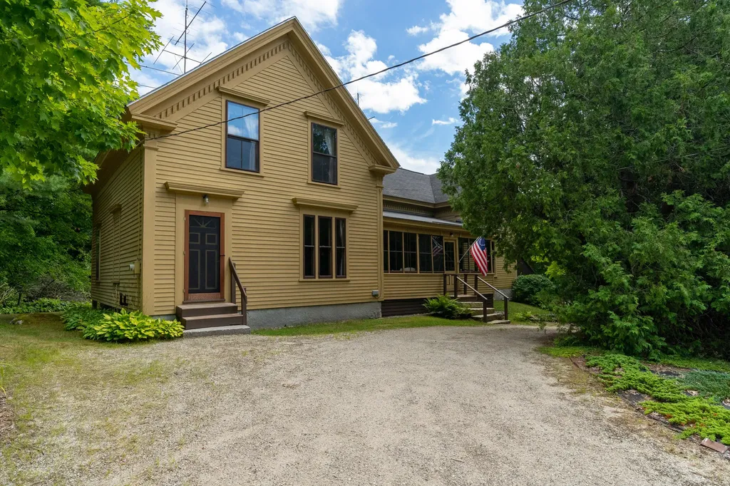 67 Center Road Gray ME 04039