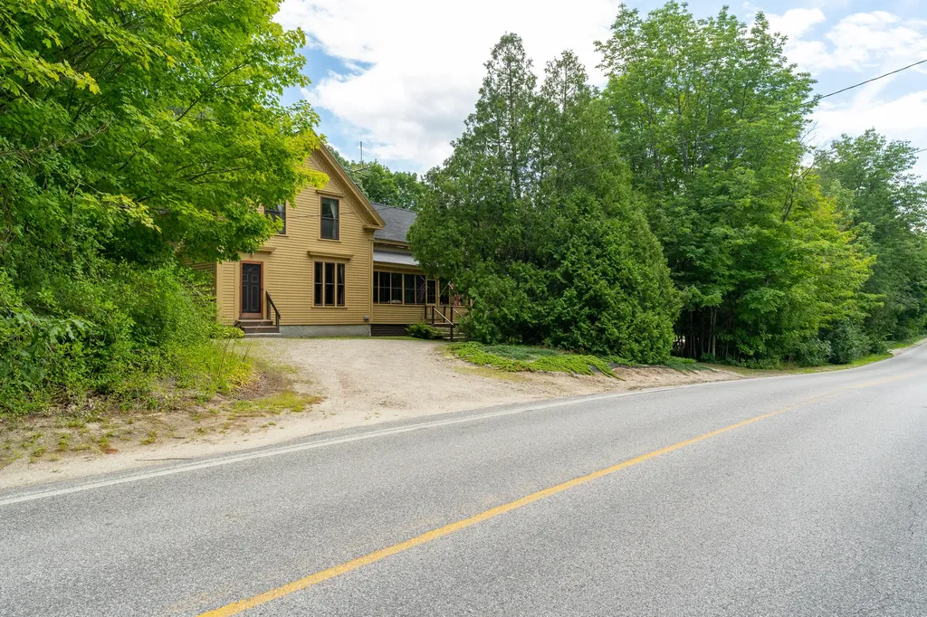 67 Center Road Gray ME 04039