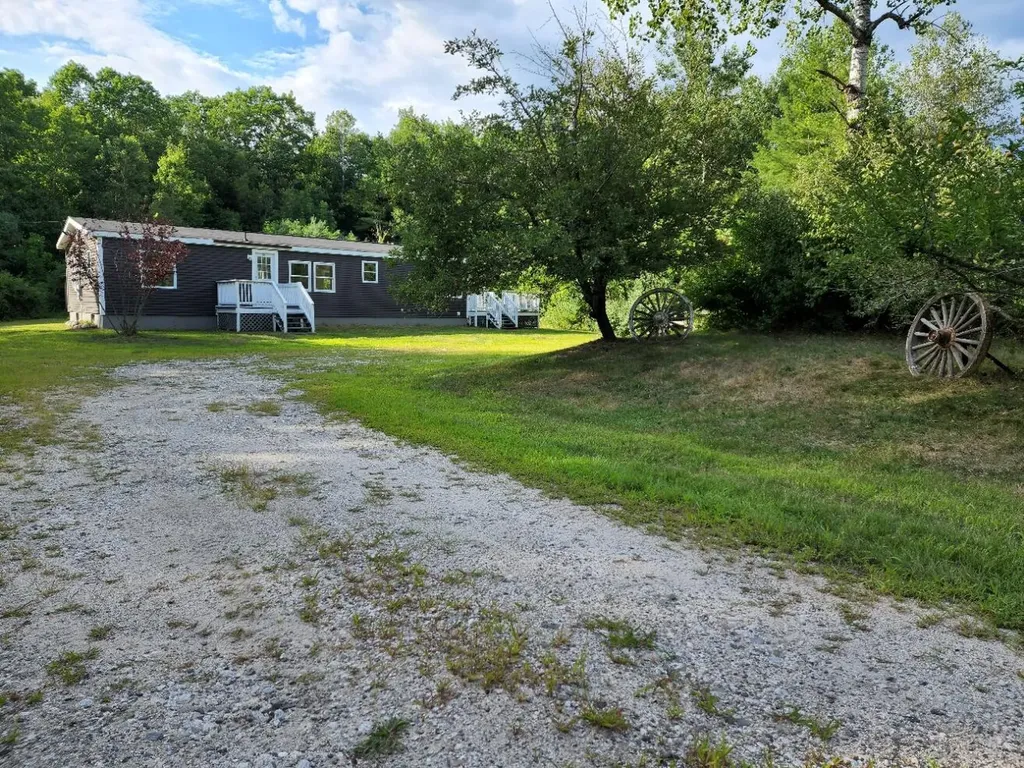 15 Maynard Road Windham ME 04062