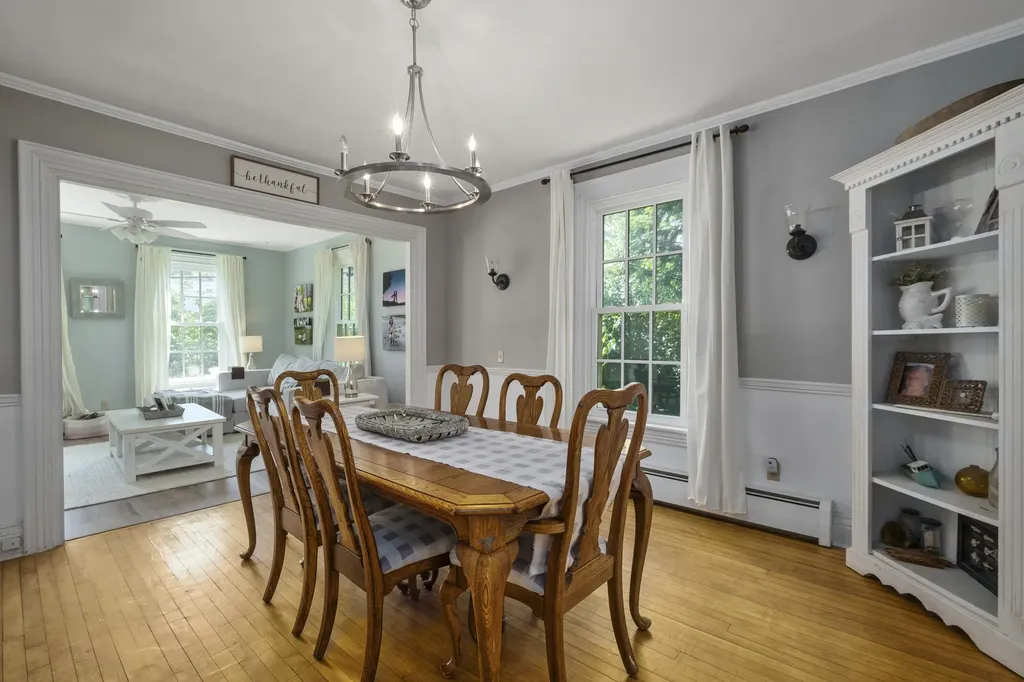 12 Gleason Street Thomaston ME 04861