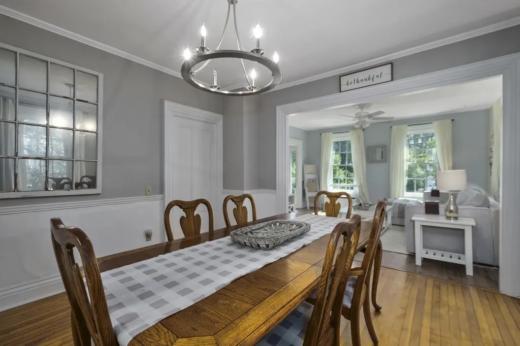 12 Gleason Street Thomaston ME 04861