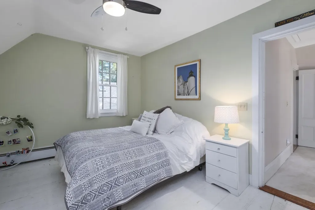 12 Gleason Street Thomaston ME 04861
