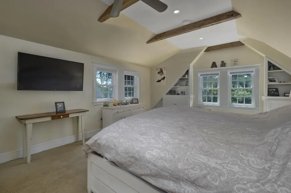12 Gleason Street Thomaston ME 04861