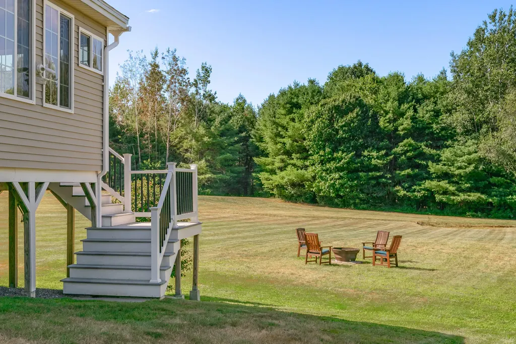8 Mountview Drive Gorham ME 04038
