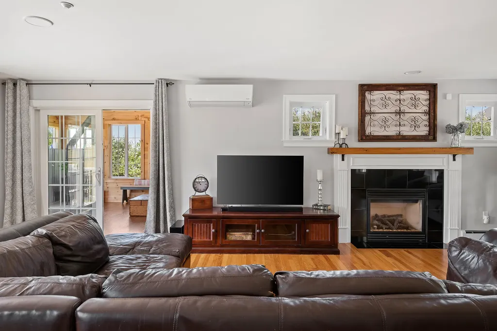 8 Mountview Drive Gorham ME 04038