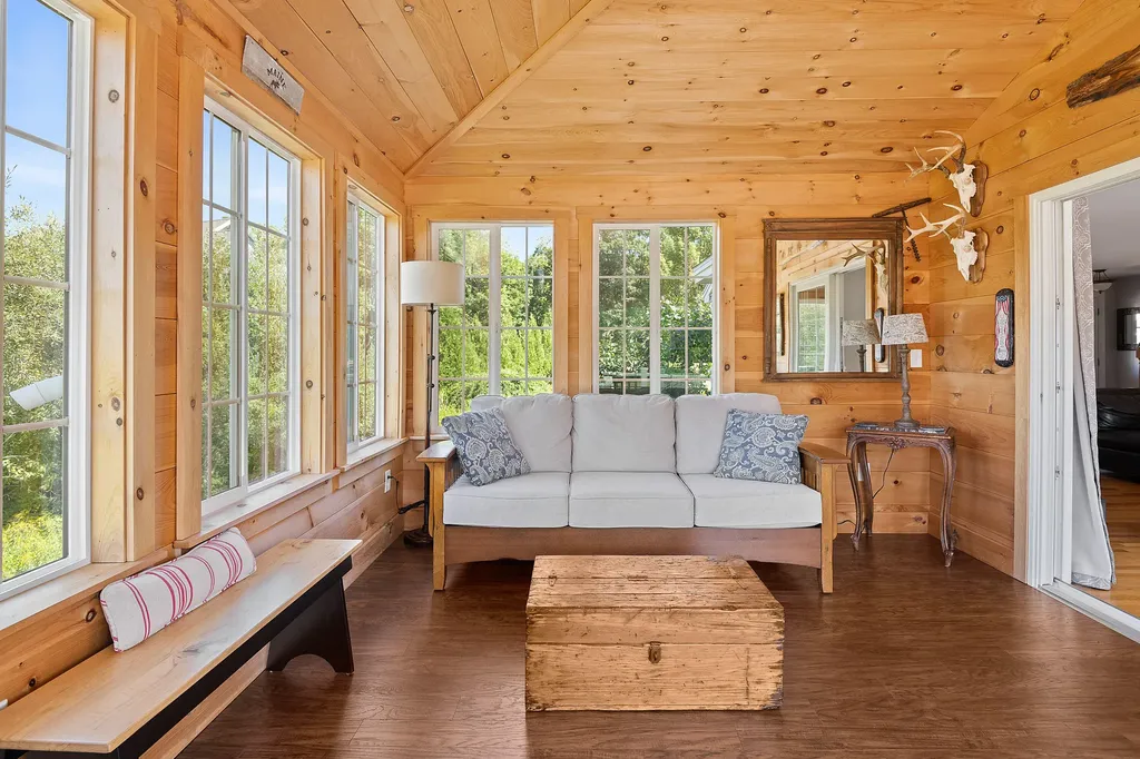 8 Mountview Drive Gorham ME 04038