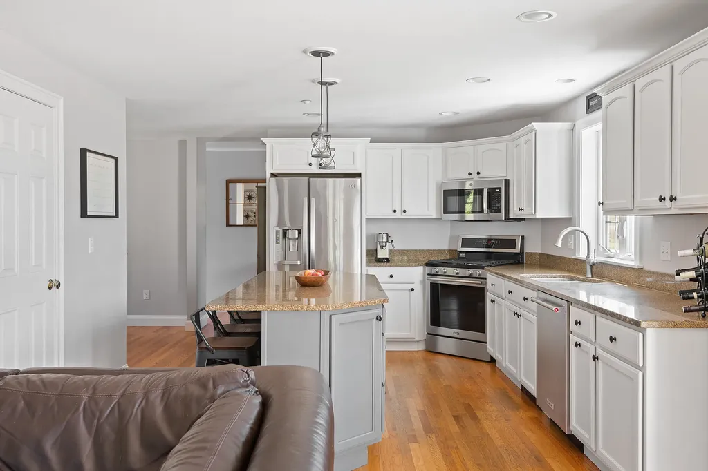8 Mountview Drive Gorham ME 04038