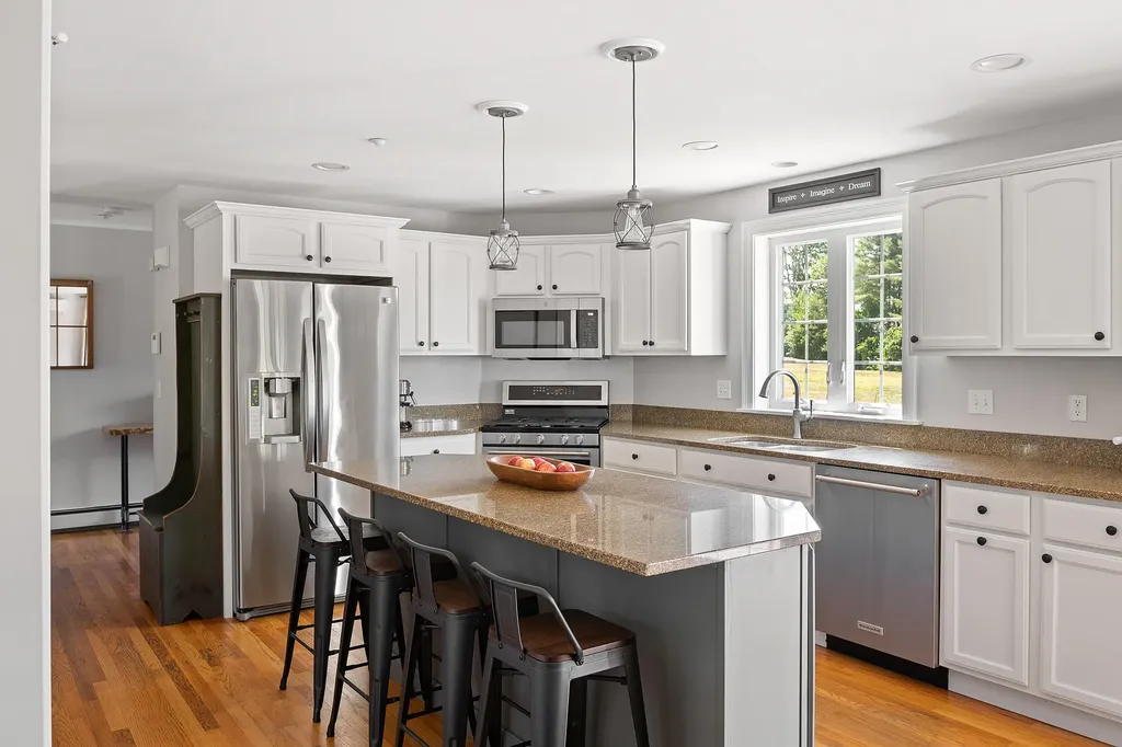 8 Mountview Drive Gorham ME 04038