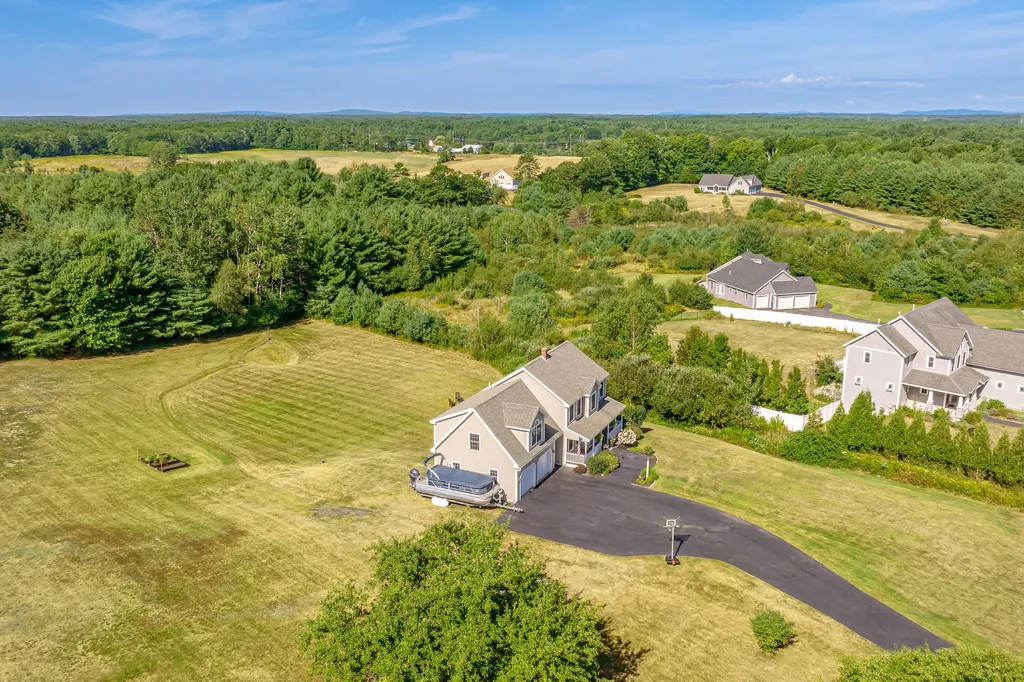 8 Mountview Drive Gorham ME 04038