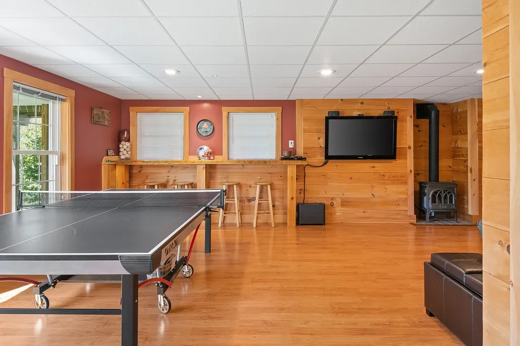 8 Mountview Drive Gorham ME 04038