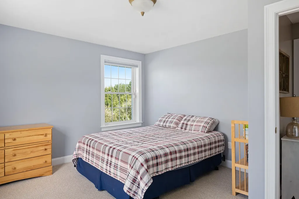 8 Mountview Drive Gorham ME 04038