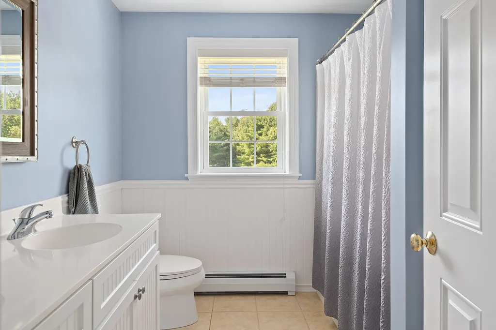 8 Mountview Drive Gorham ME 04038