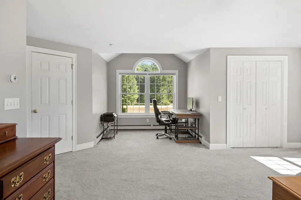 8 Mountview Drive Gorham ME 04038