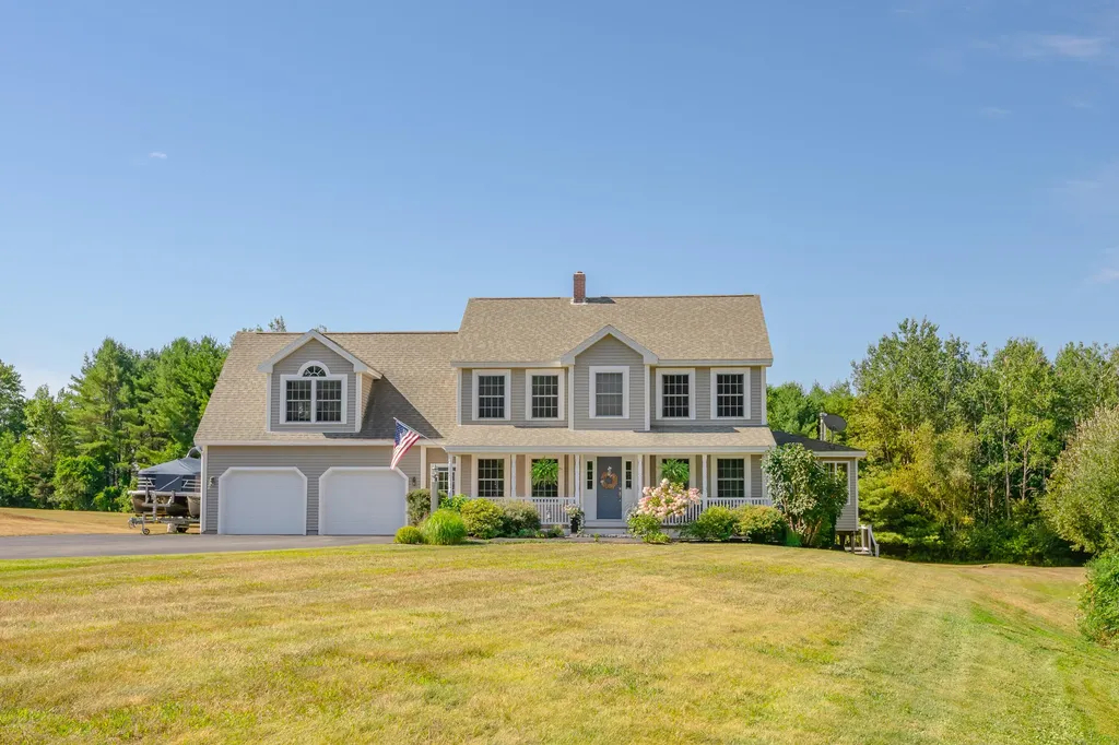 8 Mountview Drive Gorham ME 04038