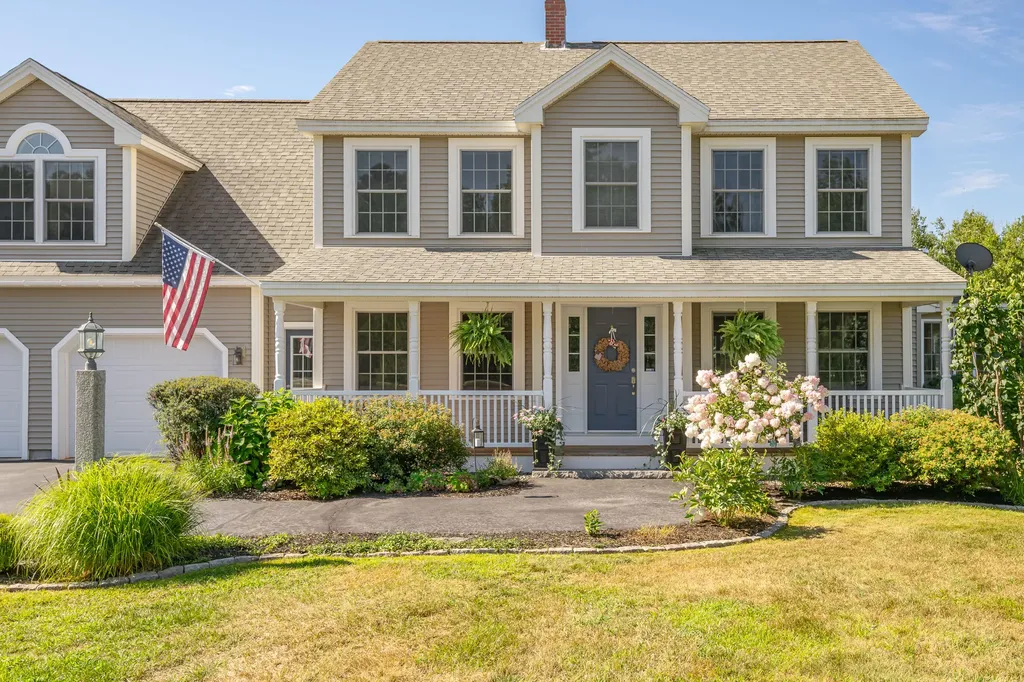 8 Mountview Drive Gorham ME 04038