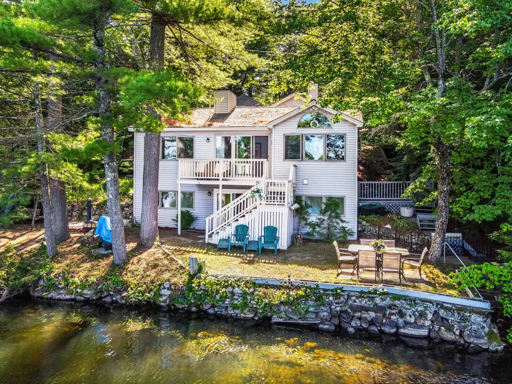 23 Happy Lane Windham ME 04062