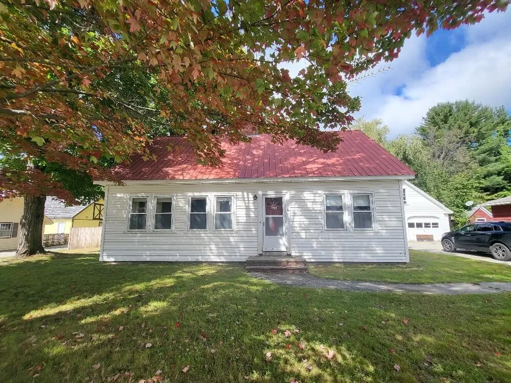 126 Maple Avenue Farmington ME 04938