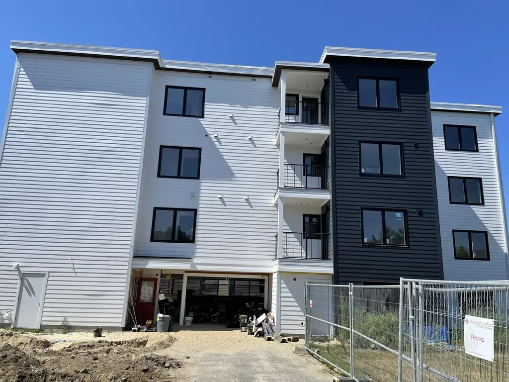 128 R North Street Portland ME 04101