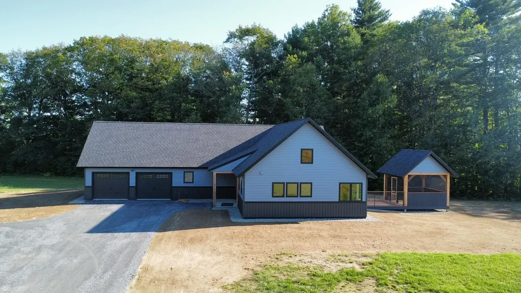 39 Dyer Lane Belgrade ME 04917