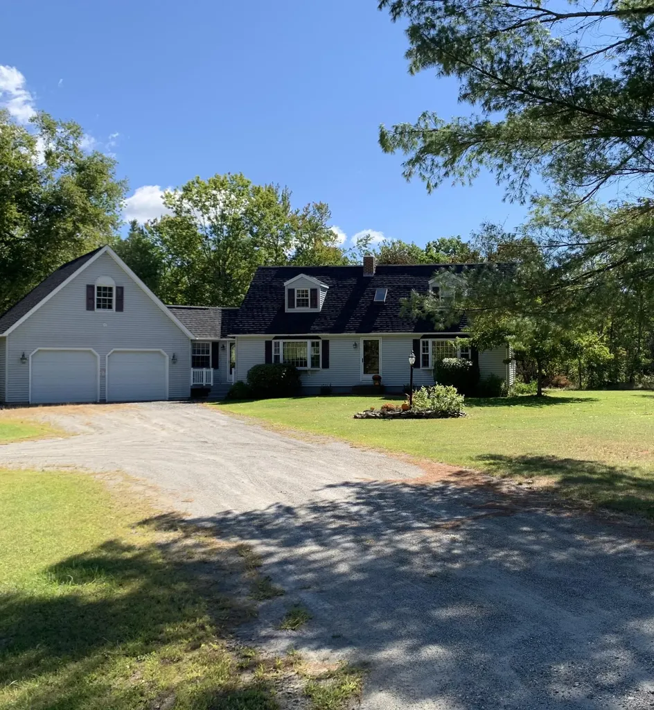20 Foss Hill Road Benton ME 04901