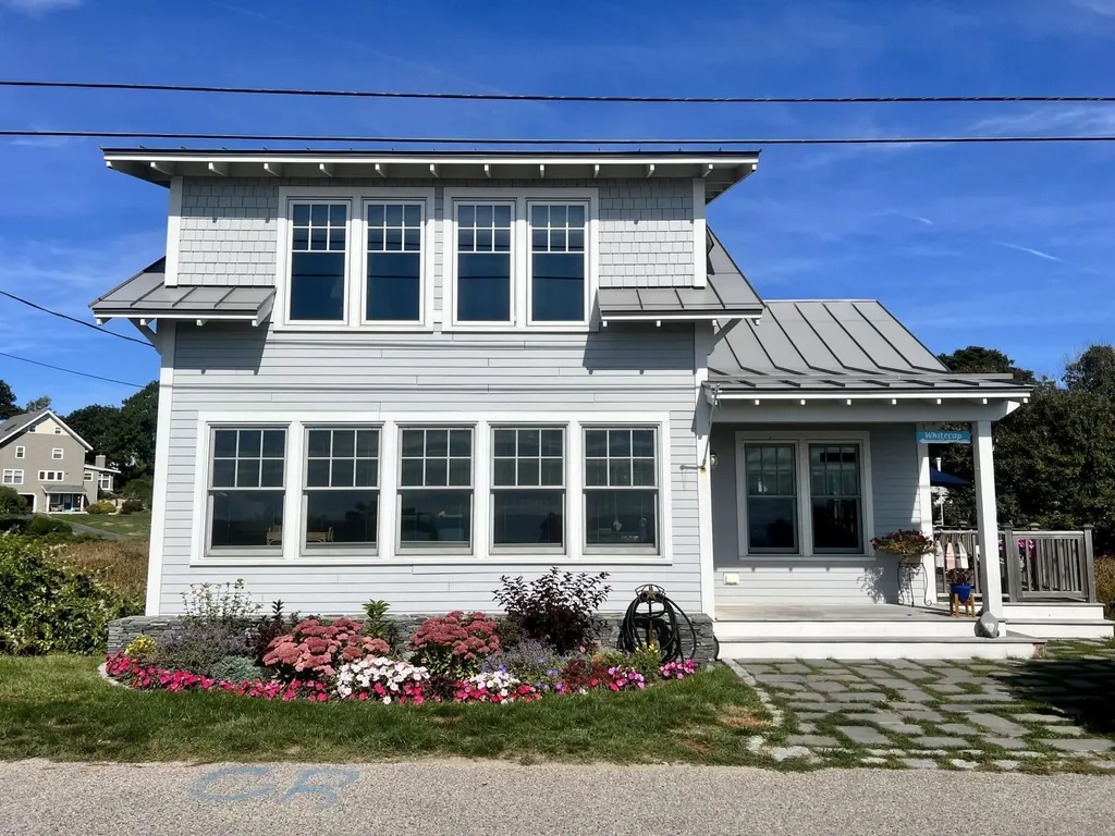 186 Seashore Avenue Portland ME 04108