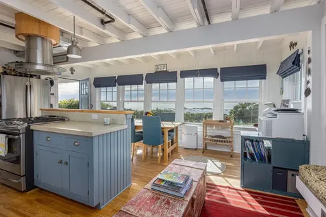 186 Seashore Avenue Portland ME 04108