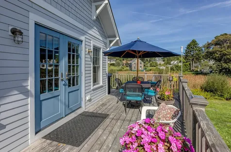 186 Seashore Avenue Portland ME 04108