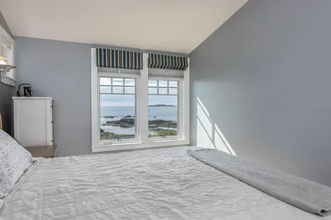 186 Seashore Avenue Portland ME 04108