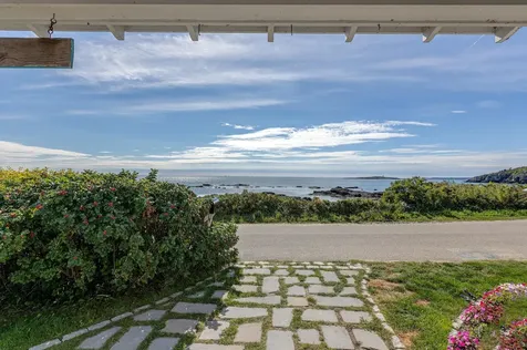 186 Seashore Avenue Portland ME 04108