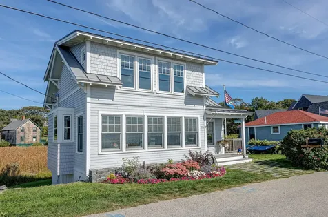 186 Seashore Avenue Portland ME 04108